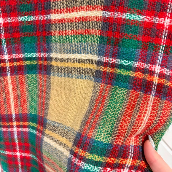 Cozy Plaid Blanket Scarf - Women’s OS - Picture 3 of 3